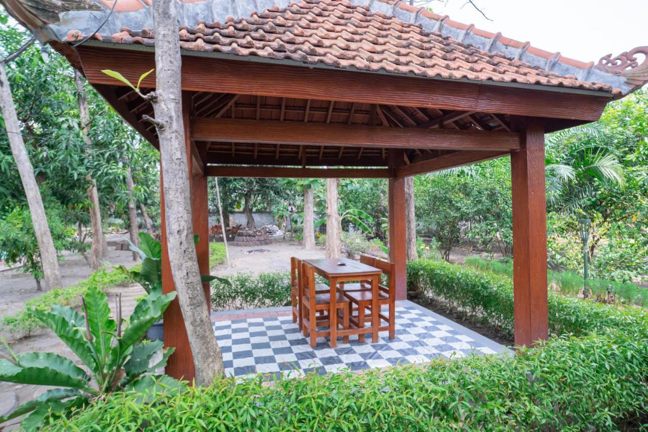 Reddoorz @ Panglima Sudirman Madiun Hotel Exterior photo